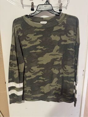 Camo Crewneck Sweater with White Sleeve Stripes - Olive